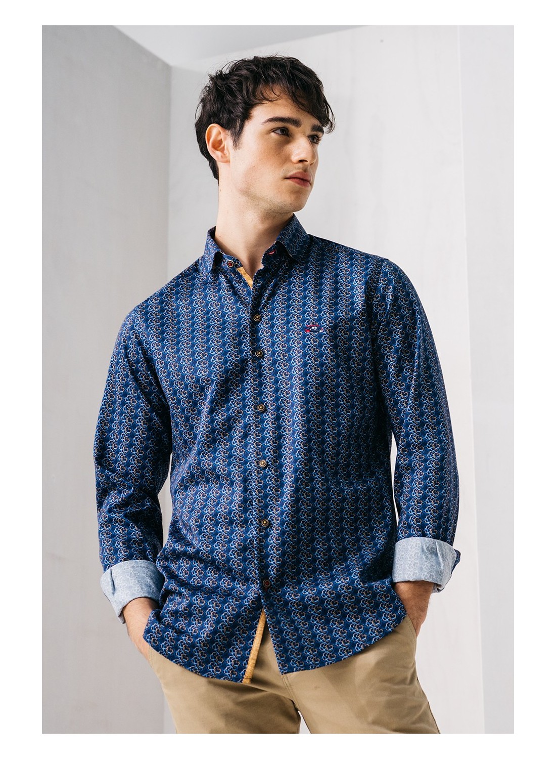 camisa hombre estampada azul marino